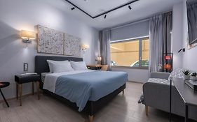 Square Elegant Suites